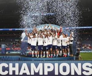 Asi fue la celebración de Estados Unidos tras quedar campeón de la Nations League. Foto:AP