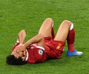 El atacante, que abandonó el terreno de juego entre lágrimas, se hizo daño en un hombro. Foto AFP