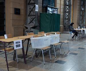 Son los primeros comicios presidenciales con voto obligatorio desde el retorno a la democracia.