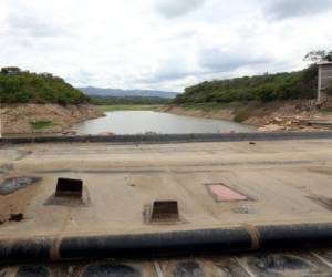 La represa Los Laureles está por debajo de su capacidad.Foto: Alex Pérez