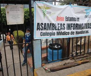 Las asambleas informativas del gremio médico a nivel nacional entraron esta semana a su tercera semana.