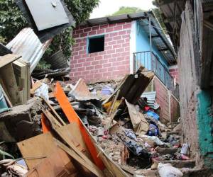 Entre las incidencias se encuentran 70 personas afectadas por los derrumbes en la colonia Villa Unión la semana pasada. Equipos de emergencia realizaron labores de mitigación ante el riesgo de nuevos deslizamientos.