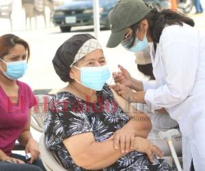 El personal médico estará aplicando la segunda dosis de Moderna, AstraZeneca y Sputnik V, así como la primer y segunda dosis de Pfizer.