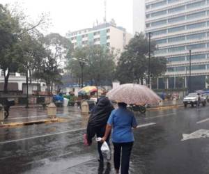 En San Pedro Sula las lluvias comenzaron a eso de las 3:00 de la madrugada, según los reportes de la población. Imagen de archivo.