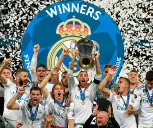 Real Madrid celebra tras obtener la 13 copa de Europa.