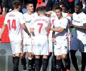 Los dirigidos por Pablo Machín no tuvieron que sufrir para golear a un Levante que no mostró oposición en el Sánchez Pizjuán. Foto / AFP