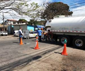 La empresa HH contratada por la Alcaldía Municipal se encarga de revisar el sistema de alcantarillado del Distrito Central.