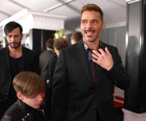 Ricky Martin, nominado también en tres categorías de Premio Lo Nuestro 2019, acudió al evento de la mano de Matteo, uno de sus gemelos, de 10 años, quien no se mostró tímido ante las cámaras. (Foto: Univisión)