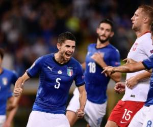 La Azzurra fue una de las grandes ausentes del Mundial de Rusia-2018 y se había propuesto en el inicio de esta nueva etapa lograr una victoria para empezar a corregir el rumbo. Foto:AFP