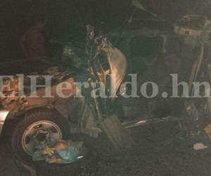 El vehículo en el que se transportaba la familia de la exfiscal de Talanga, Zendy Romero, quedó completamente destruido y el accidente cobró la vida de dos personas entre ellas un niño de 11 años (Foto: Cortesía / Sucesos de Honduras / EL HERALDO Honduras / Noticias de Honduras)