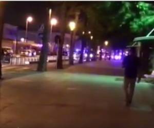 Fuerzas de seguridad han confirmado que los cinco terroristas que intentaban atentar en Cambrils han muerto. Foto captura Twitter