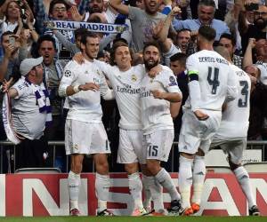 Los merengues celebraron el triunfo con la mínima diferencia que les da el pase a la final de la Champions League, foto: AFP.