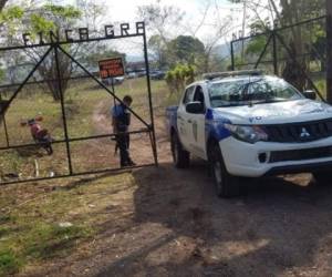 Cinco personas fueron asesinadas dentro de la casa de la familia del líder de la banda 'Lucio Rivera', quien guarda prisión en La Tolva.