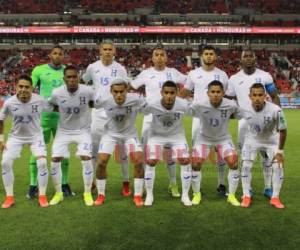 El equipo titular de Honduras para enfrentar a Canadá en la fecha uno del octagonal de Concacaf rumbo a Qatar 2022. Foto: EL HERALDO.