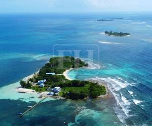 Los Cayos Zapotillos, en el golfo de Honduras, son el centro de un reclamo tripartito elevado hasta la Corte Internacional de Justicia. Belice, Honduras y Guatemala reclaman su soberanía y propiedad.