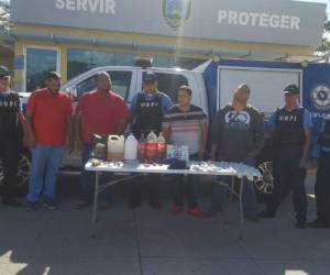 Los sospechosos fueron identificados con los nombres de Lenín José Guevara Hernández (35), Luwin Josué Cruz Ortega (33), Héctor René Ríos Ríos (29) y Luis Miguel Bonilla Martínez (22) a quienes se les supone miembros de la banda delictiva 'El Gordo'. Foto: Policía Nacional