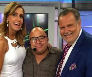 Lili Estefan junto a Enrique Albis y Raúl de Molina. Foto: @javierceriani.