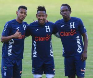 Anthony Choco Lozano, Romell Quioto y Alberth Elis en una concentración de la Selección de Honduras. (Foto: Ronal Aceituno / EL HERALDO)