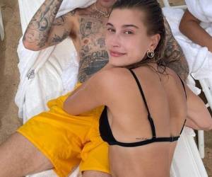 La famosa pareja están disfrutando de unas largas vacaciones en Hawái. Fotos: Instagram.