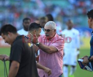 Manolo llegó furioso, no se guardó nada, y arremetió con todo en contra del presidente de la Comisión de Arbitraje. (Foto: Ronal Aceituno / EL HERALDO)