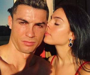 Cristiano Ronaldo y Georgina Rodríguez comparten fotos románticas en sus redes sociales. Foto: Instagram