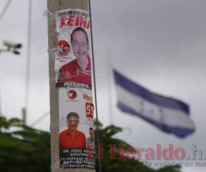 Diversos puntos de la capital lucen repletos de propaganda política de los candidatos. Fotos: Johny Magallanes/EL HERALDO.