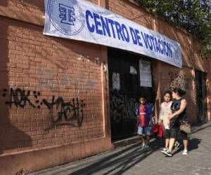 Las urnas abrieron en 19.578 juntas receptoras a las 07:00 de la mañana y se cerrarán a las 06:00 de la tarde. Foto AFP