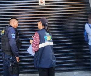 Las investigaciones indican que, ya en una de las habitaciones de la casa, se produjo el suceso en circunstancias que se investigan.