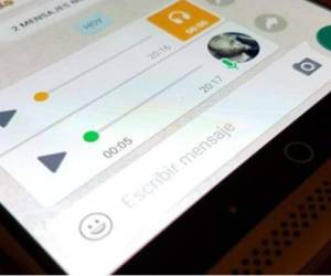 En Android existen trucos con los que se pueden recuperar los mensajes de voz enviados en la aplicación. Foto cortesía ideal.es
