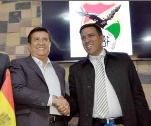 César Farías con el presidente Federación Boliviana de Fútbol (FBF). Foto: Twitter