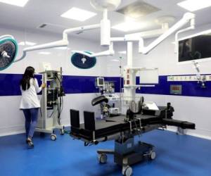 Cinco de los 11 quirófanos que se estaban modernizando en el Hospital Escuela, ya están listos, informaron las autoridades del máximo centro asistencial del país.