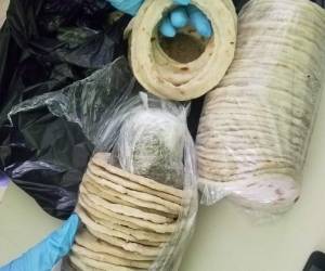 Al ser revisadas con más detalle la policía se percató que algo extraño pasaba.