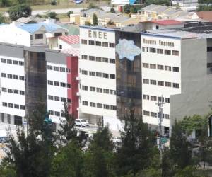 La fachada de las oficinas de la Empresa Nacional de Energía Eléctrica (ENEE).