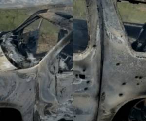Los críminales dispararon y después quemaron la camioneta en la que iba la señora y sus hijos. Fotos: Captura de video.