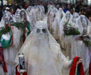 Los 43 alumnos de la Normal Rural de Ayotzinapa desaparecieron en Iguala, Guerrero, el 26 de septiembre de 2014 cuando fueron secuestrados por policías municipales que los entregaron a un grupo del crimen organizado: Guerreros Unidos. Foto: AP.