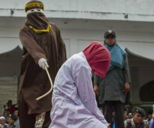 La pareja fue castigada en público por haber tenido relaciones extramaritales