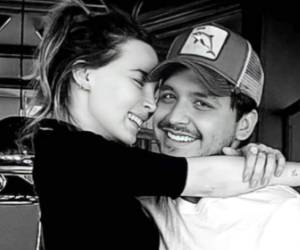 En mayo de este 2021 la pareja confirmó que se había comprometido en matrimonio.