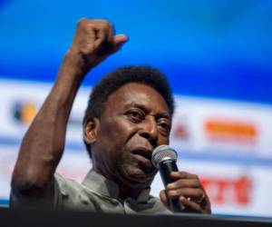 Pelé es considerado el mejor jugador brasileño de su época. (Foto: AFP)