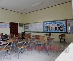 Se estima que son 310 mil alumnos matriculados los que no han recibido clases desde marzo por falta de recursos.