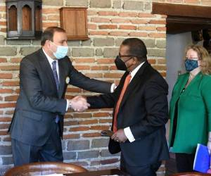 Los principales candidatos de las elecciones son la opositora de izquierda, Xiomara Castro, Nasry Asfura y Yani Rosenthal del Partido Liberal. FOTO: AFP