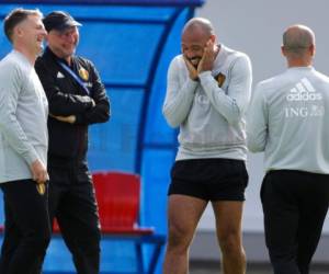 Thierry Henry durante la práctica de jugadores de este lunes previo al duelo ante Francia por las semifinales del Mundial de Rusia 2018. (AP Photo/David Vincent)