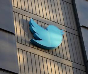 Este medio ya ha publicado teorías conspirativas e información falsa en el pasado, según el diario Los Ángeles Times.