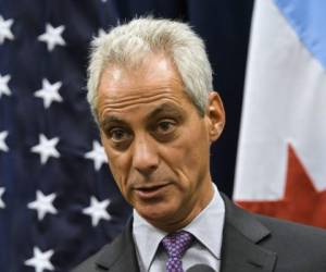 El alcalde Rahm Emanuel decidió llevar a las cortes su rechazo a las políticas migratorias del presidente Donald Trump.