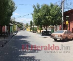 Los cuatro puntos de acceso a la ciudad de Comayagua quedan bloqueados ante emergencia de coronavirus. Solo un 5% de negocios abrió en Comayagua.