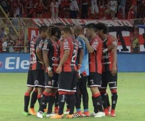 La Liga Deportiva Alajuelense tiene cuatro juegos por disputar en la cuadrangunlar, donde tendrá que ganarlos si quiere llegar a la gran final. Foto: Redes Sociales del Club