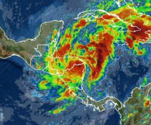 Eta tocó tierra en Nicaragua convertido en un huracán de categoría 4, pero eventualmente ha ido perdiendo fuerza.