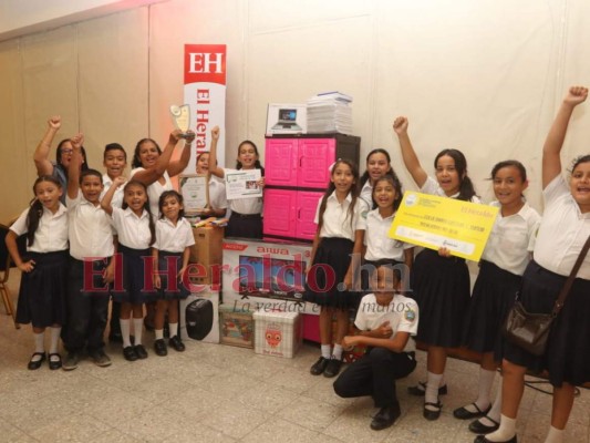 El primer lugar se los llevó Centro Básico Ramón de Jesús Zelaya. Foto: Efraín Salgado/EL HERALDO.