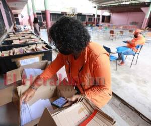El RNP aseguró que se le mandarán a los usuarios mensajes de texto o se les harán llamadas personalizadas para que sepan dónde reclamar su DNI. FOTO: David Romero/EL HERALDO