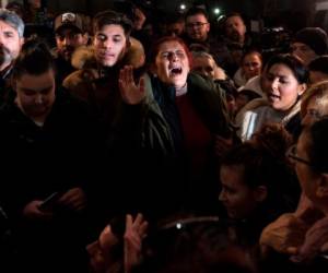 Muchos ciudadanos de Malaga guardaban esperanzas por encontrar con vida al pequeño Julen, quien se encontraba desaparecido desde el 13 de enero. Foto / AFP