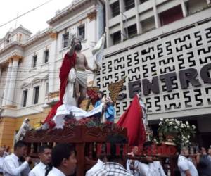 La procesión se realiza en el centro de la capital. Foto: EL HERALDO